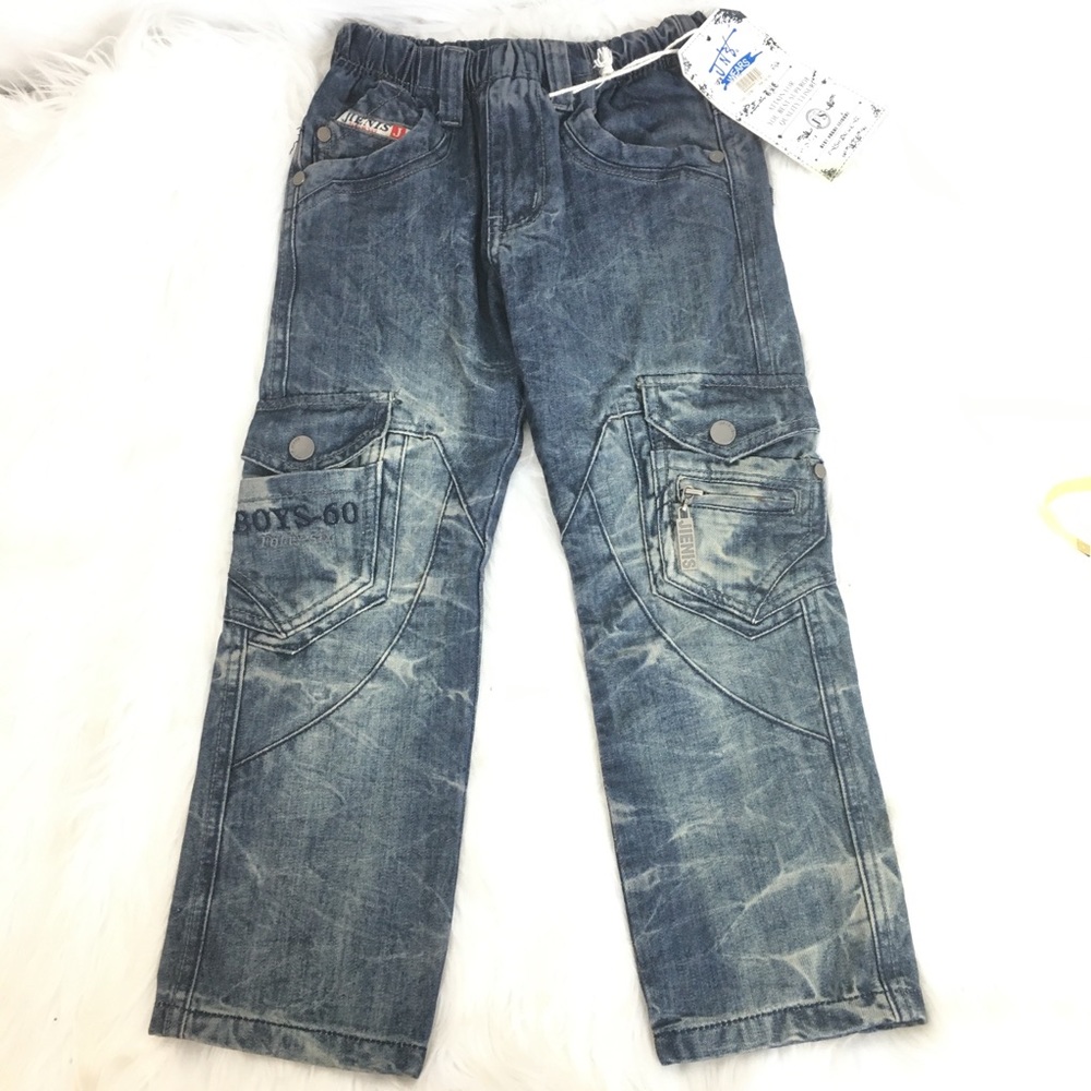 Wears J.N.S. Boy’s light bleached Jeans SZ 6